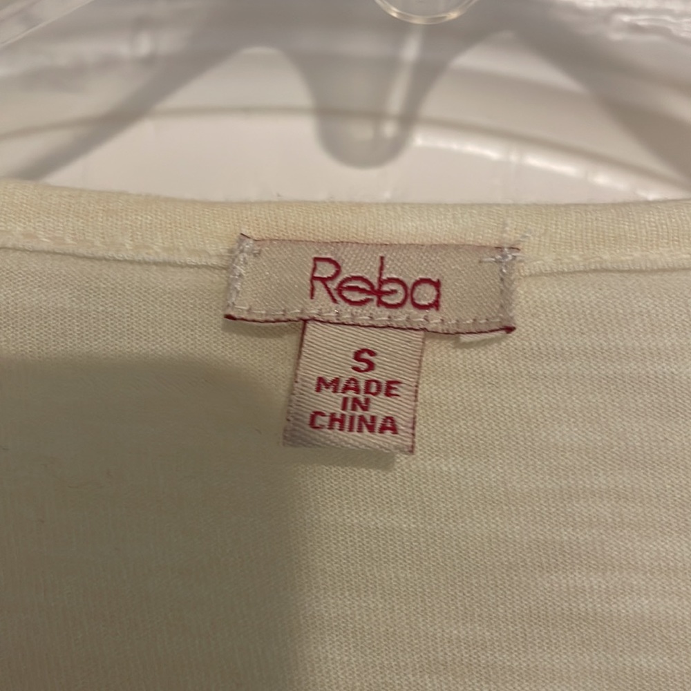 Reba top - Picture 3 of 5